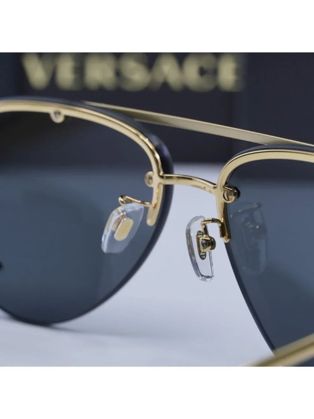 Versace model ve2231
